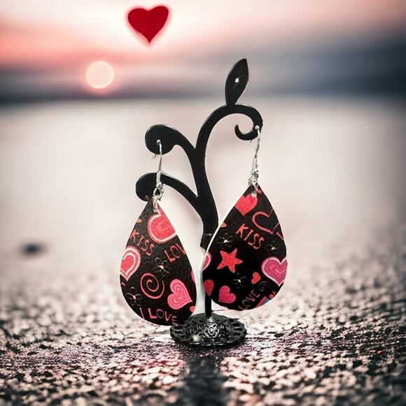 Boutique New faux leather teardrop shaped graffiti drop earrings - Picture 7 of 7